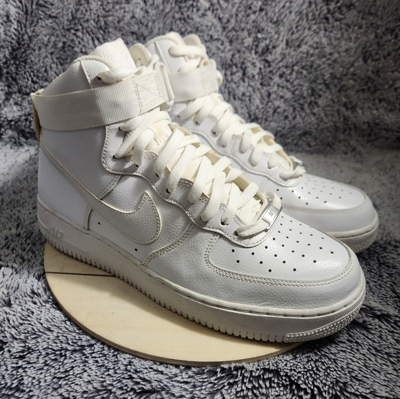 Nike Other - Nike Air Force 1 High '07 Triple White Retro OG Sneakers Mens Size 10.5